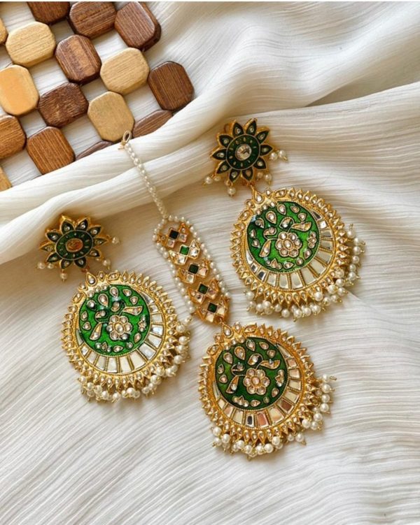 Earing and Tikka Green